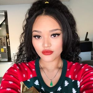 Meet your Posher, Chau